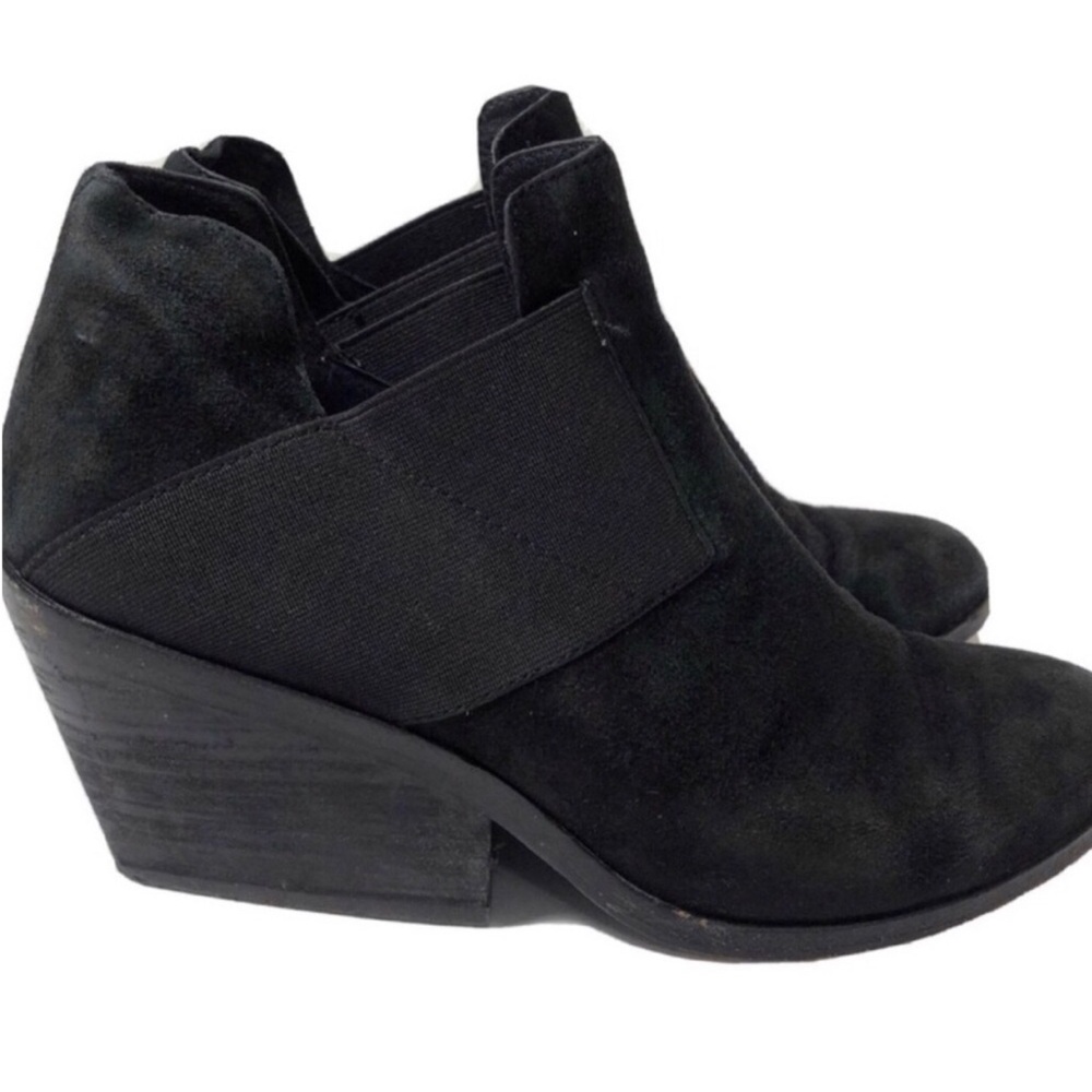 Eileen Fisher Suede Black Booties. Size 8.